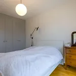 Modern 3Bd Apart With Terrace