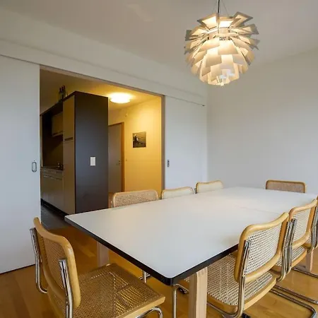 Modern 3bd Apart With Terrace *